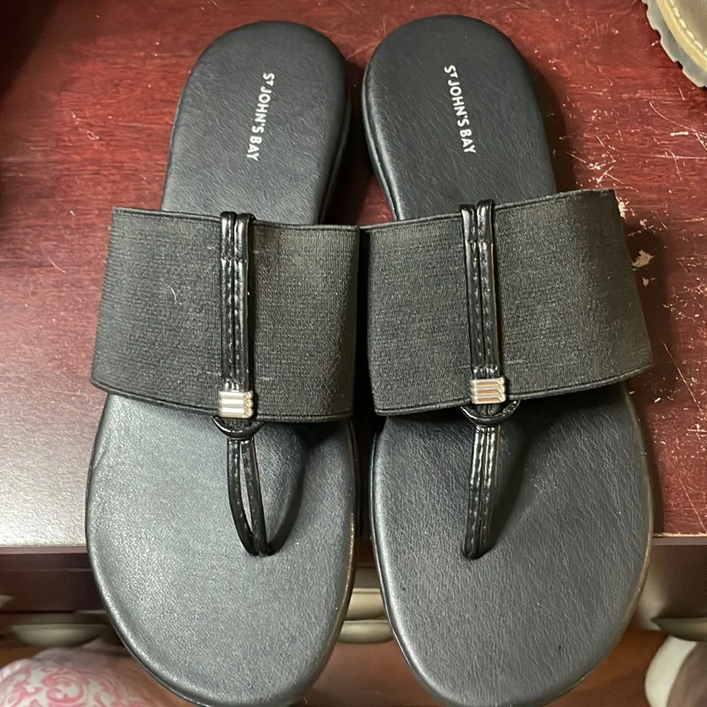 St JOHN’S BAY Endless Summer sandals